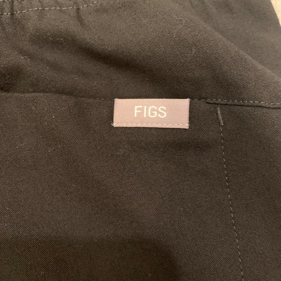 NWOT - FIGS High Waisted Isabel Wide Leg Scrub Pants - Black - Never Worn! - Picture 6 of 8